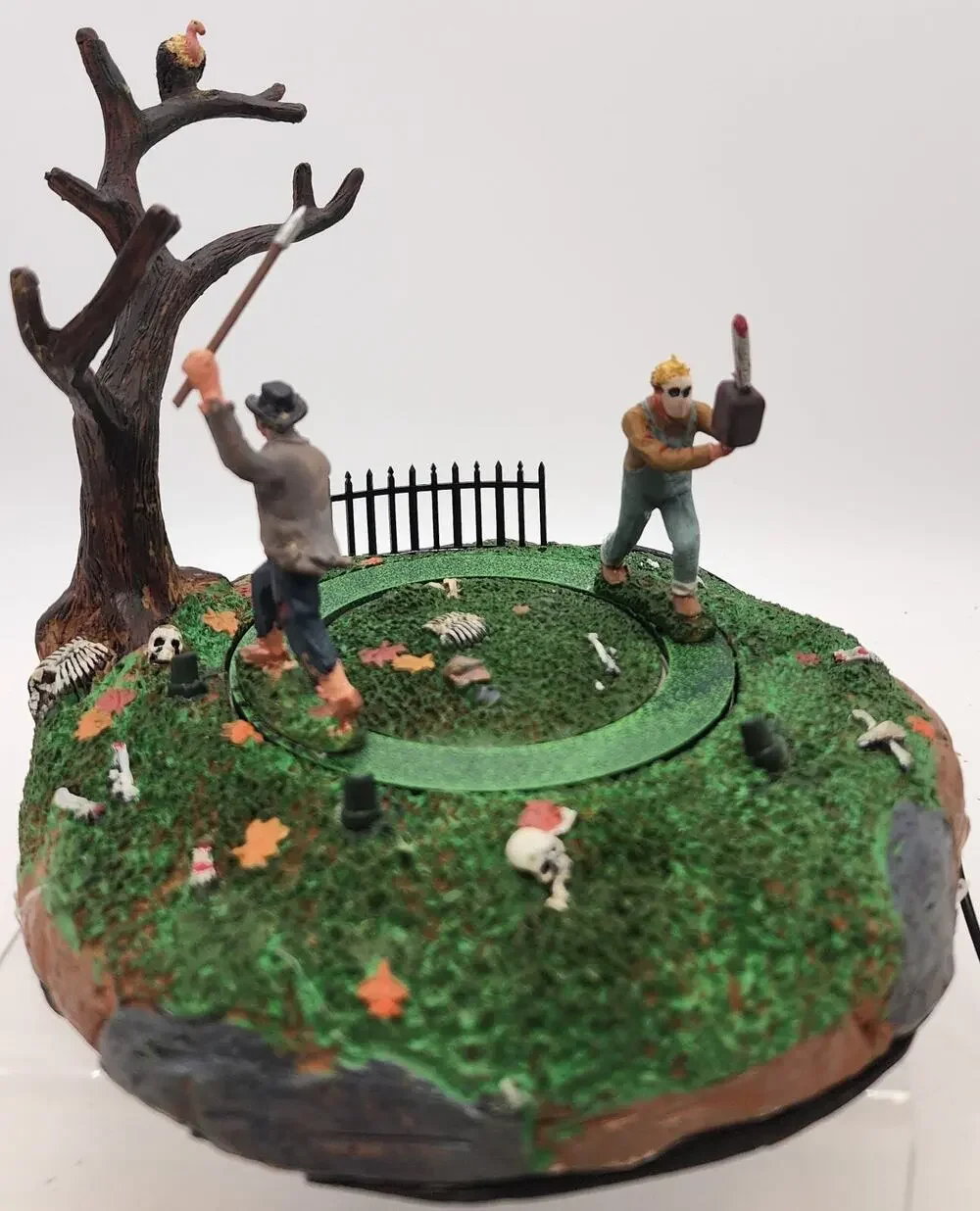 2008 Lemax Spooky Town Slasher Rivals Table Accent Figurine 84742
